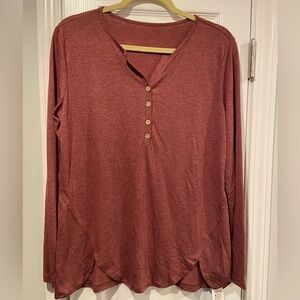 NWT Cupshe Size M Burgundy V Neck Long Sleeve Henley Tee Shirt Scalloped Hem